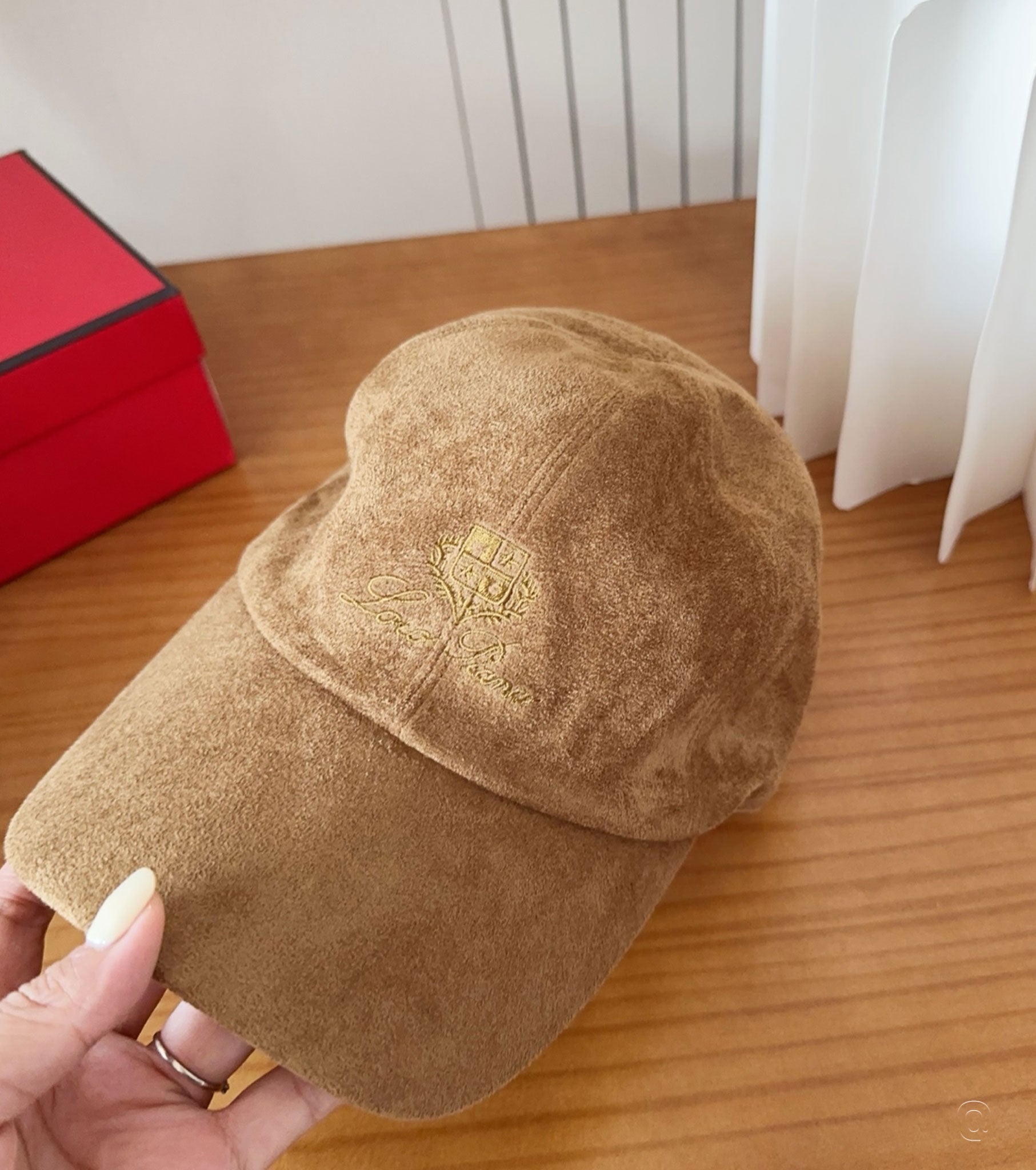 LORO PIANA CAP SUEDE BROWN