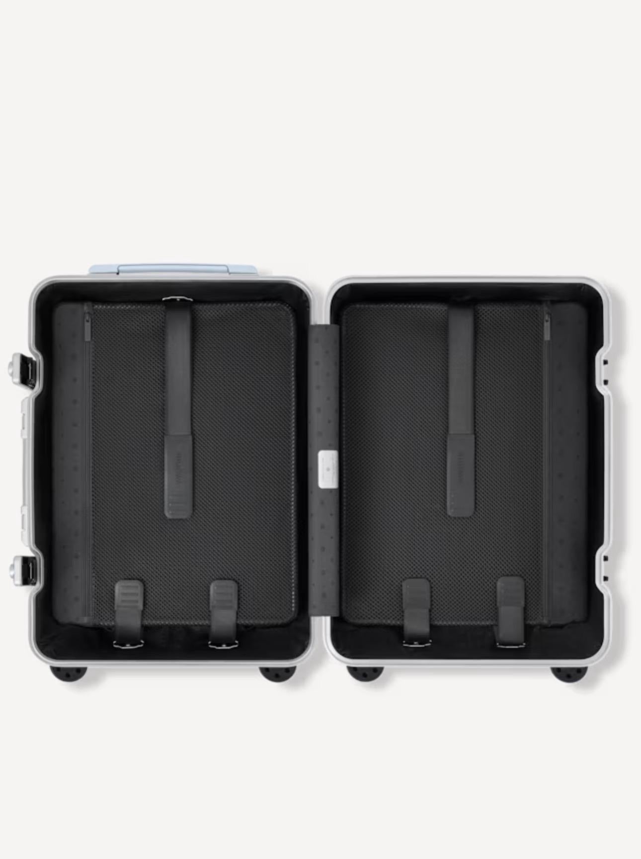 RIMOWA Hybrid Cabin Travel Bag – Gloss Sky Blue