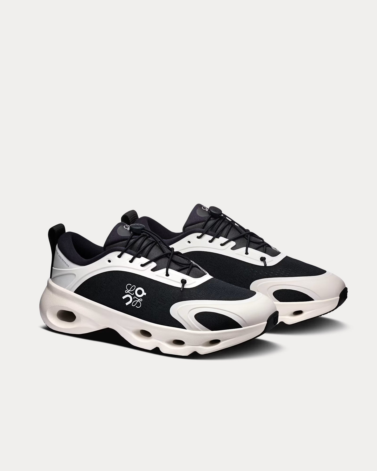 Cloudsolo LOEWE Black| Eggshell