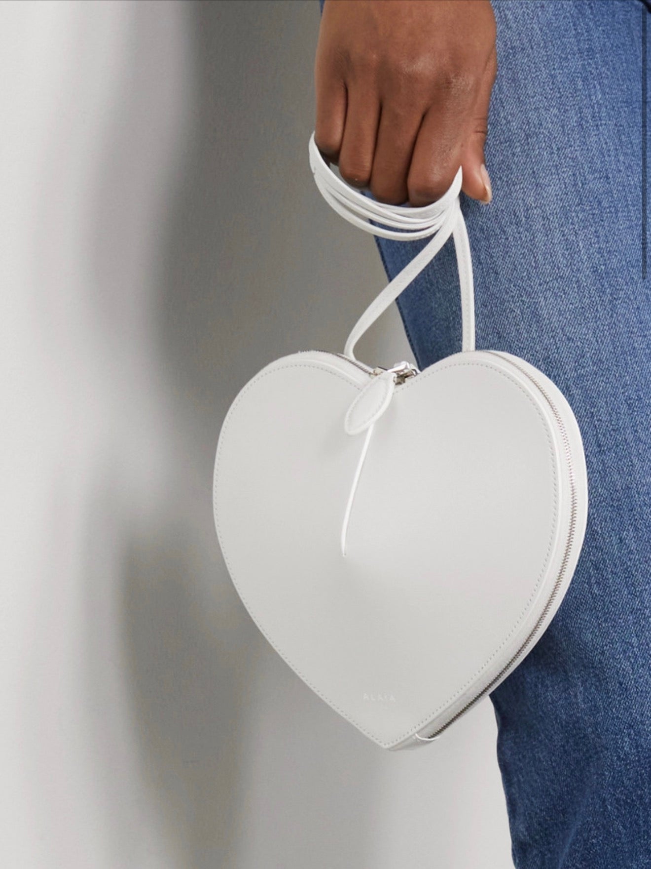 ALAIA LE CŒUR BAG LUX CALFSKIN, WHITE