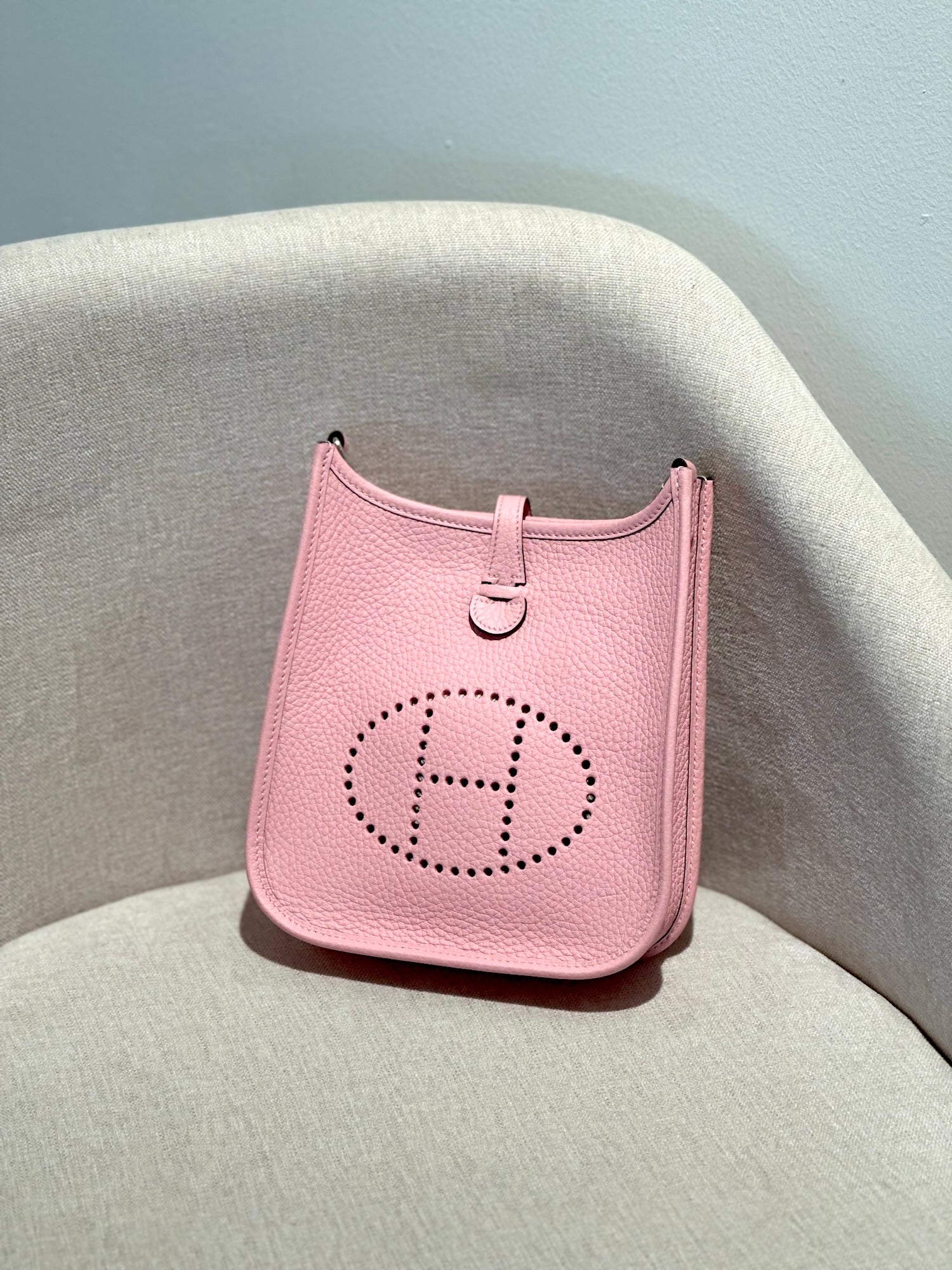 HERMES Mini Evelyne16 Rose Sakura bag