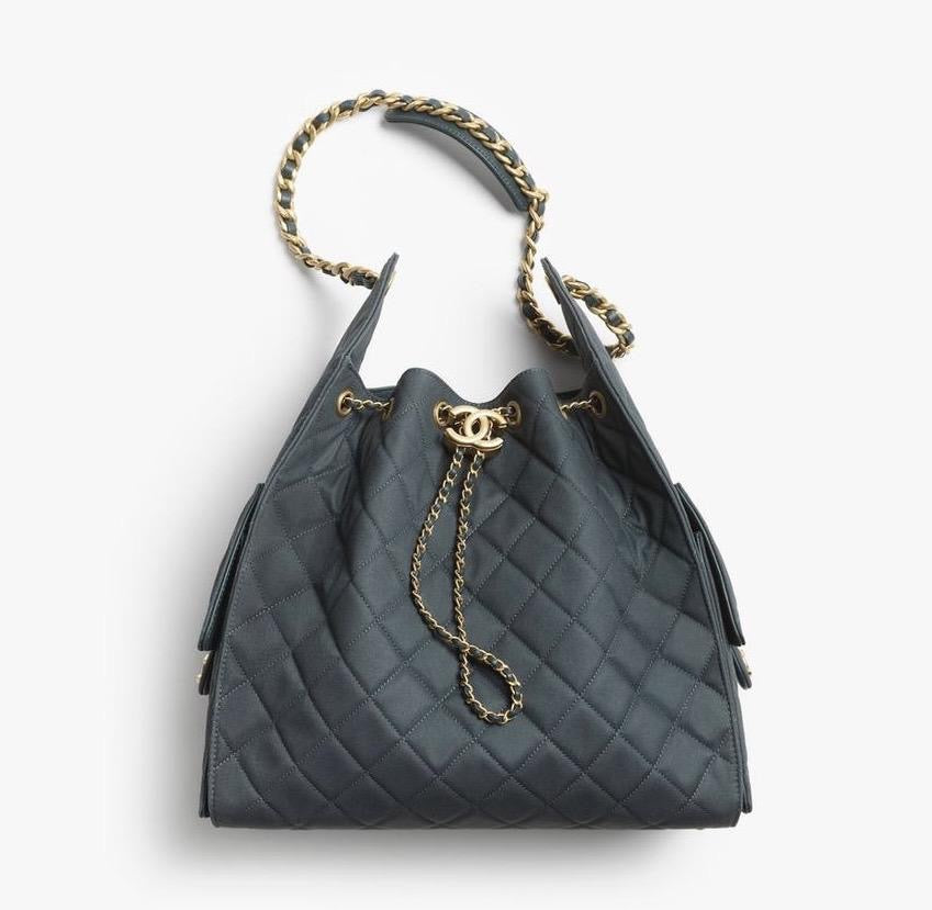 Chanel Hobo 25 Medium Handbag – Women