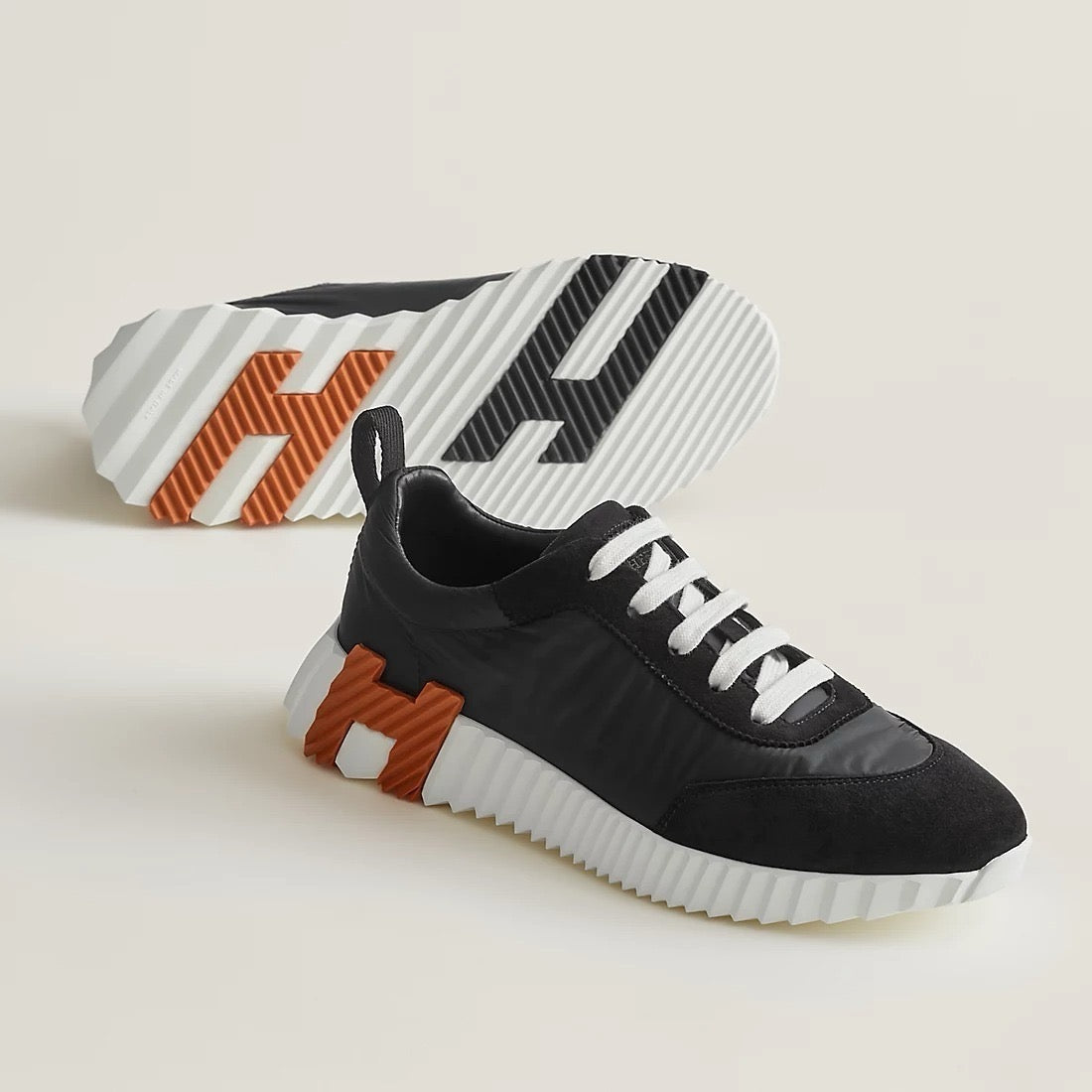 HERMES Bouncing Sneakers – Black with Red Logo | Unisex Casual Shoes
