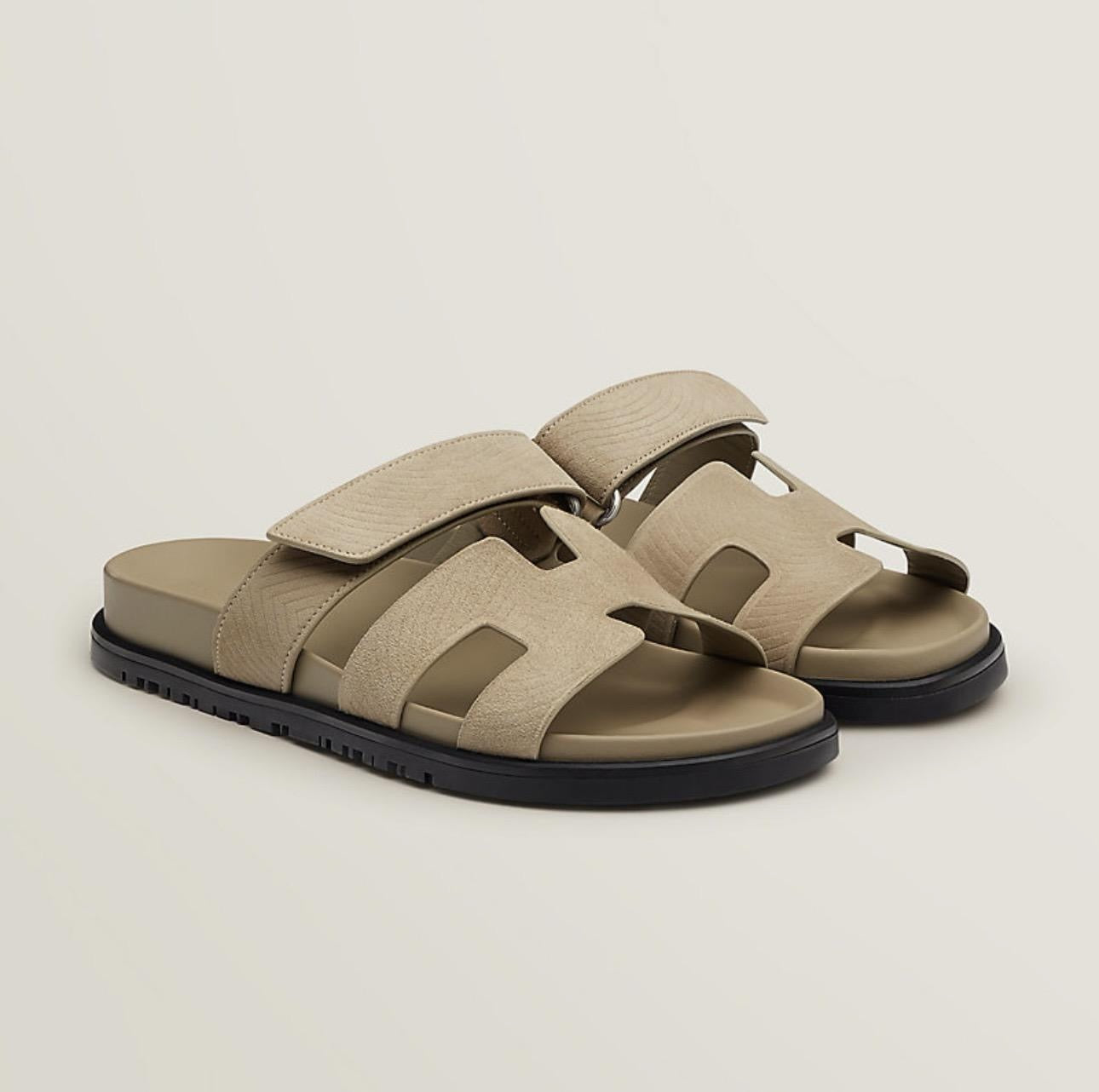 HERMES Women’s Chypre Sandals – Beige & Black | Casual & Comfort Sandals