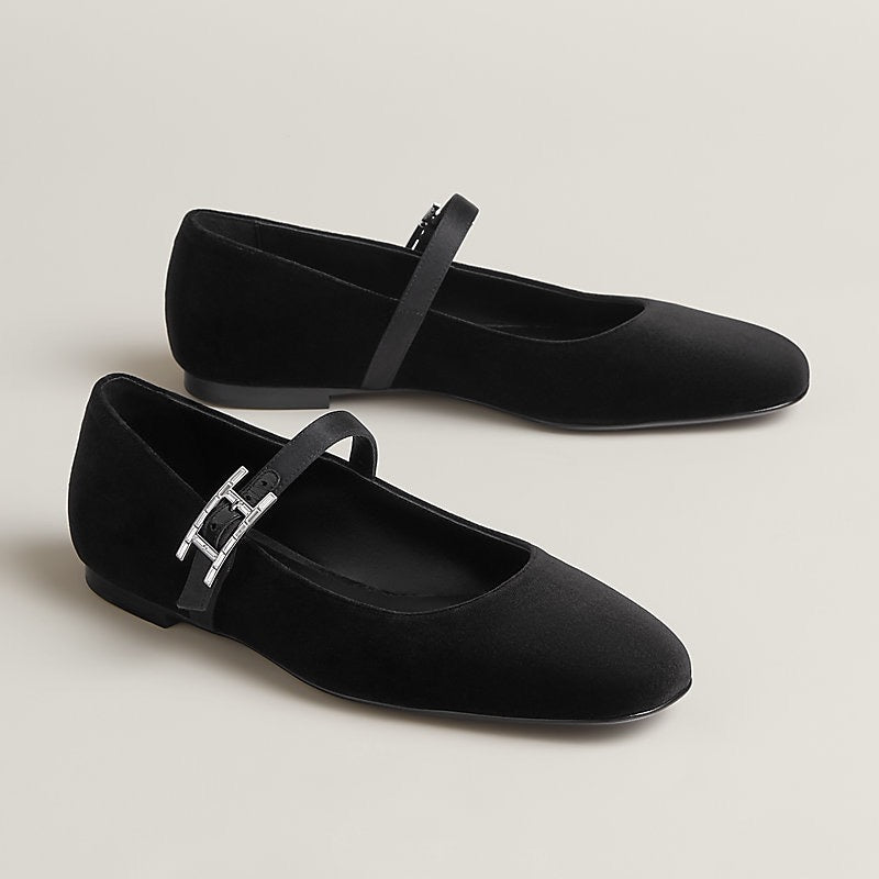 HERMES Women’s Jane Ballet Flats – Black Suede | Elegant Everyday Flats