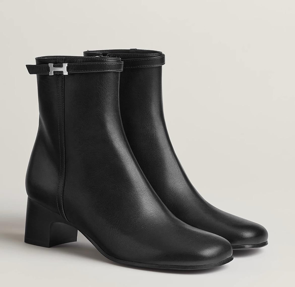 HERMES Women’s Hommage Ankle Boot – Black Leather | Elegant & Everyday Wear