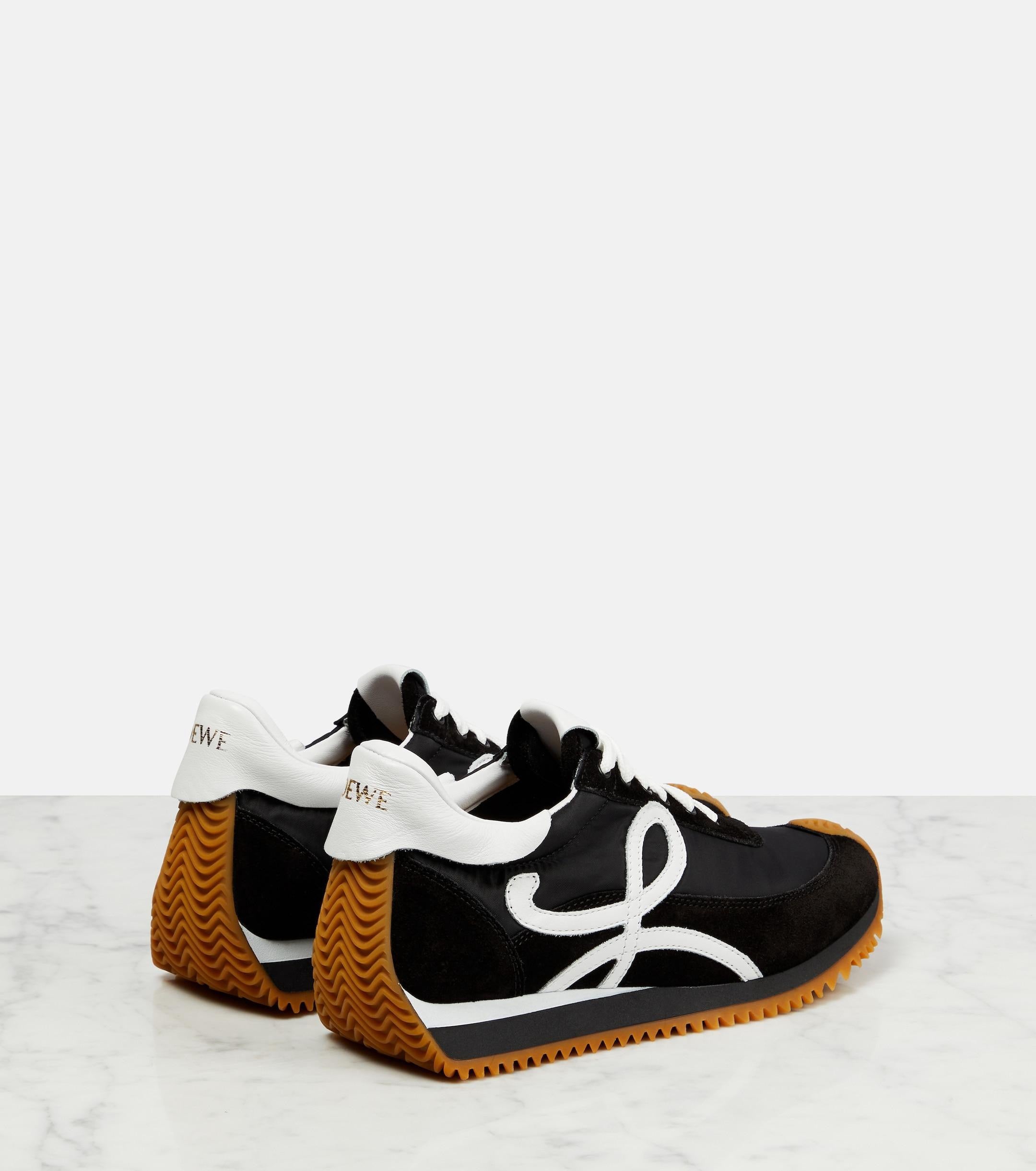 Loewe Flow Runner Sneakers – Black