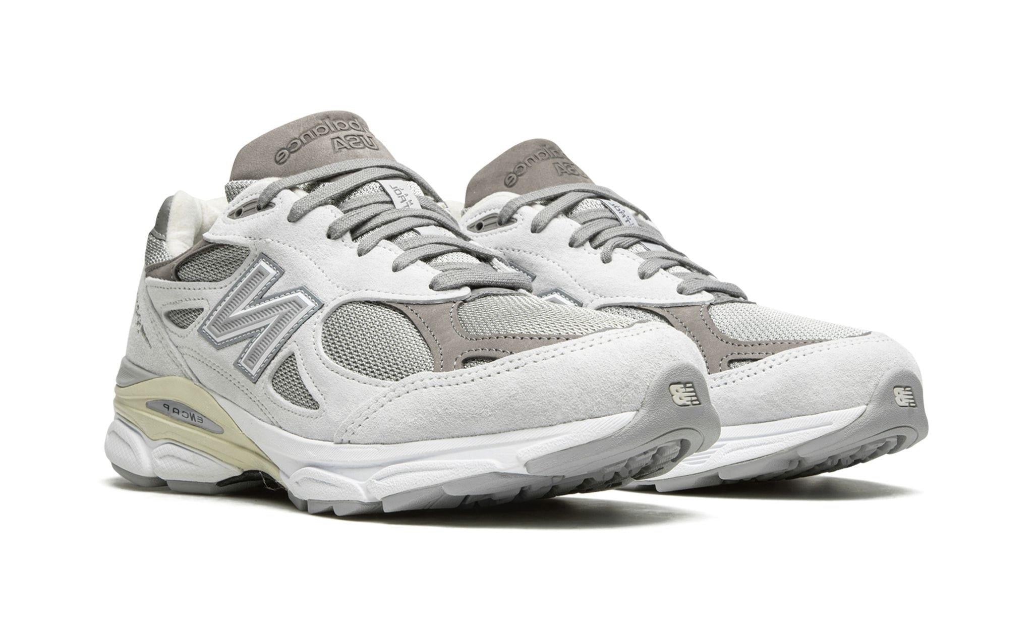 NEW BALANCE Men’s 990 V3 YCMC Sneakers – Nimbus Cloud Performance Shoes